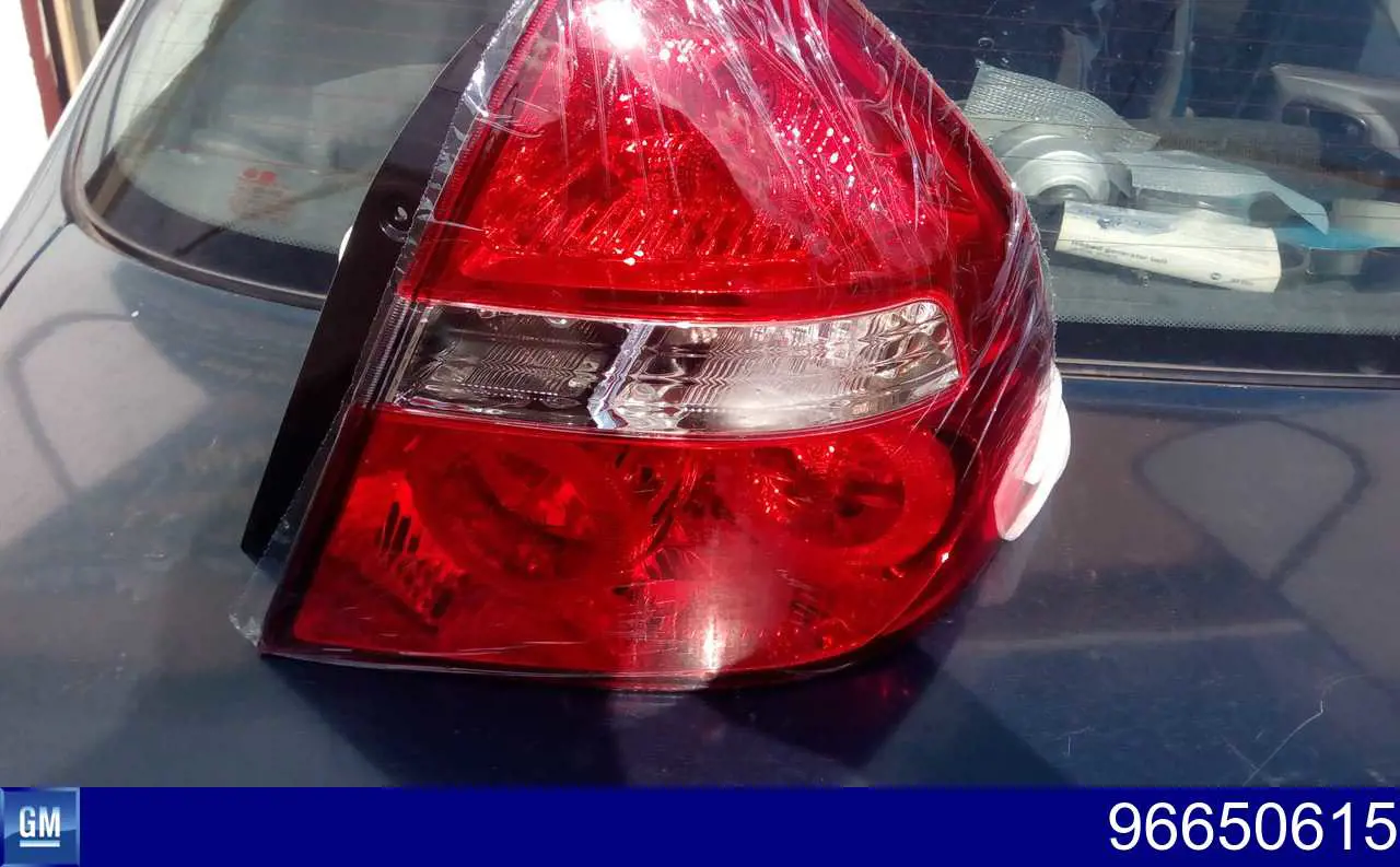 Comprar 96650615 General Motors Piloto trasero derecho