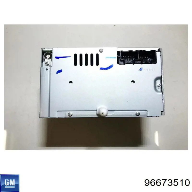 96673510 General Motors Radio AM/FM