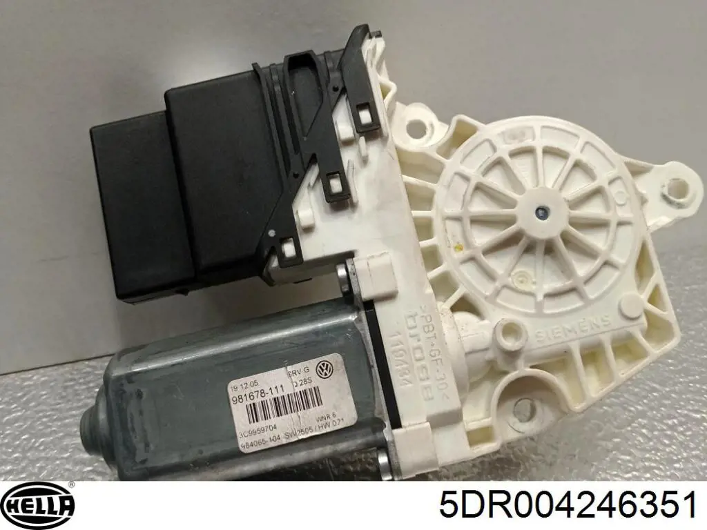 Regulador 5DR004246351 HELLA