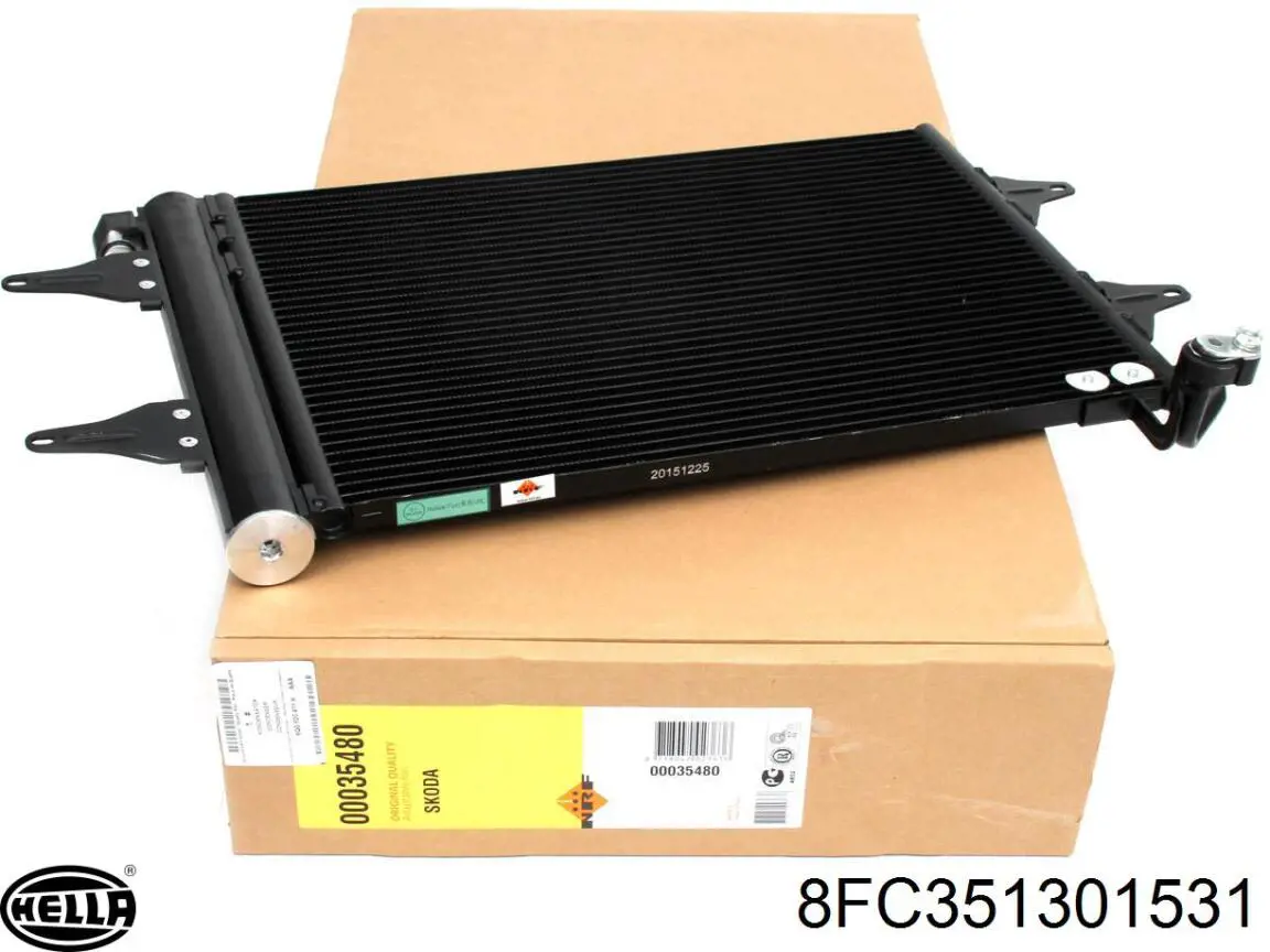8FC351301531 HELLA Radiador de aire acondicionado