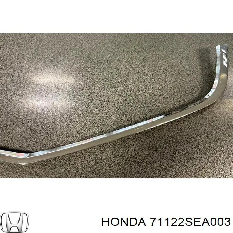 Moldura de rejilla de radiador inferior Honda 71122SEA003