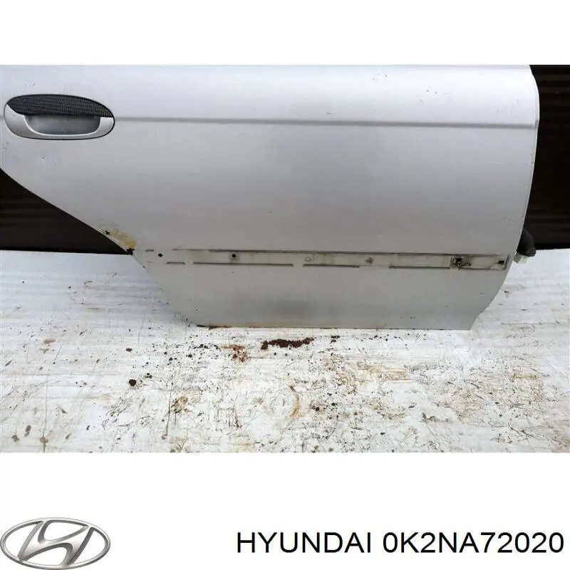 0K2NA72020 Hyundai/Kia puerta trasera derecha