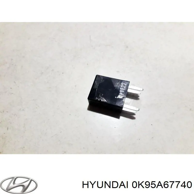Comprar 0K95A67740 Hyundai/Kia Caja de fusibles trasera interior