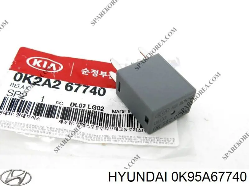 Caja de fusibles trasera interior Hyundai/Kia 0K95A67740