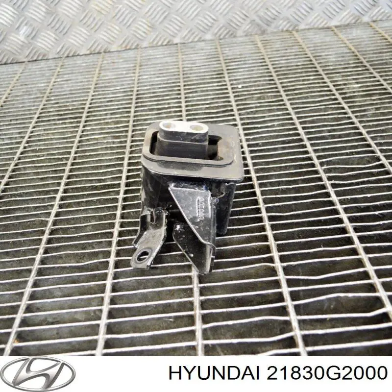 Soporte de motor izquierdo CTR GZ0131