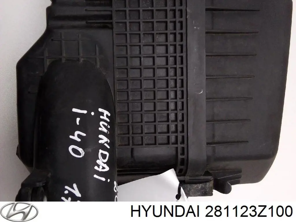 281123Z100 Hyundai/Kia casco de filtro de aire, parte inferior