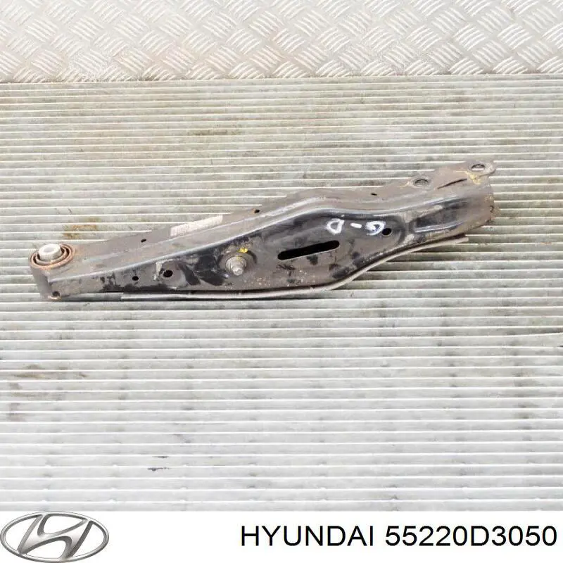 Brazo suspension (control) trasero inferior derecho para Hyundai Tucson (TL)