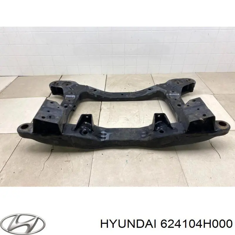 624104H005 Hyundai/Kia subchasis delantero soporte motor