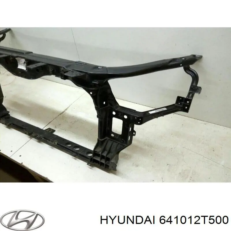 641012T500 Hyundai/Kia soporte de radiador completo