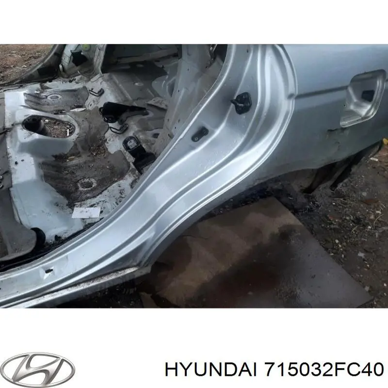715032FC40 Hyundai/Kia guardabarros trasero izquierdo