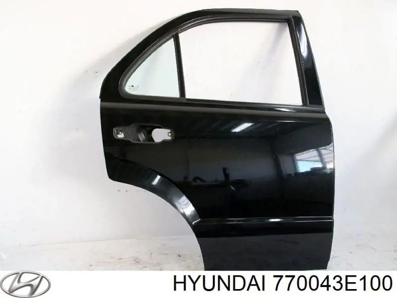 Comprar 770043E011 Hyundai/Kia Puerta trasera derecha