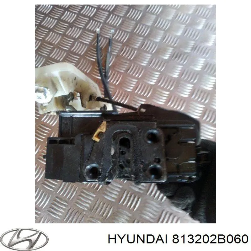 Cerradura delantera derecha Hyundai/Kia 813202B060