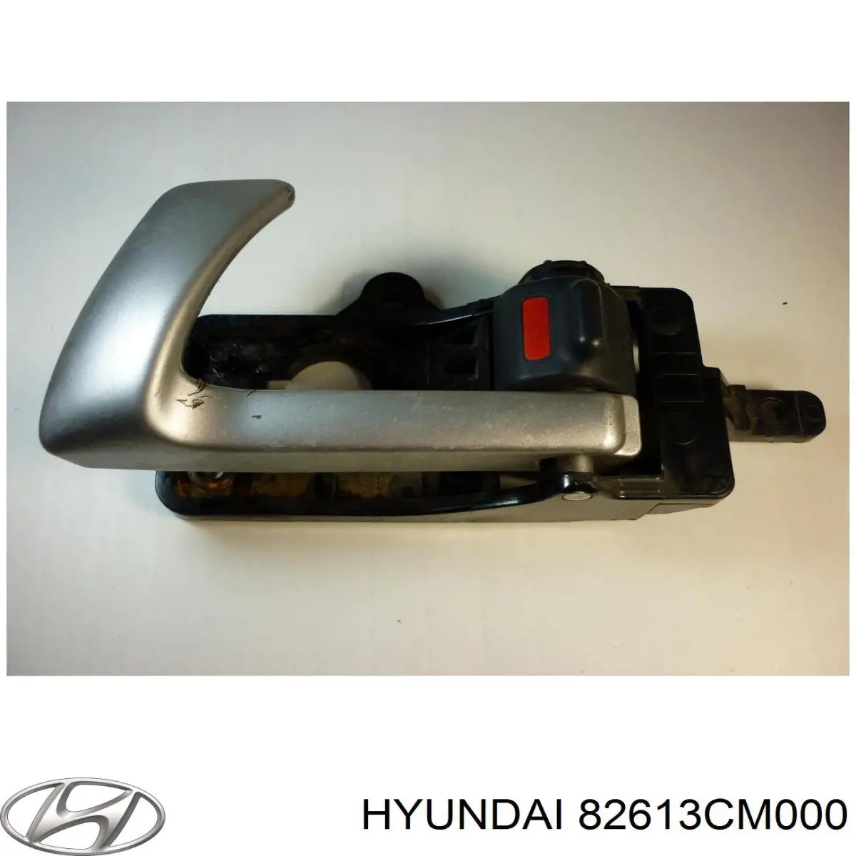 Manija interior de puerta delantera izquierda Hyundai/Kia 82613CM000 precio, desde 26,14 EUR