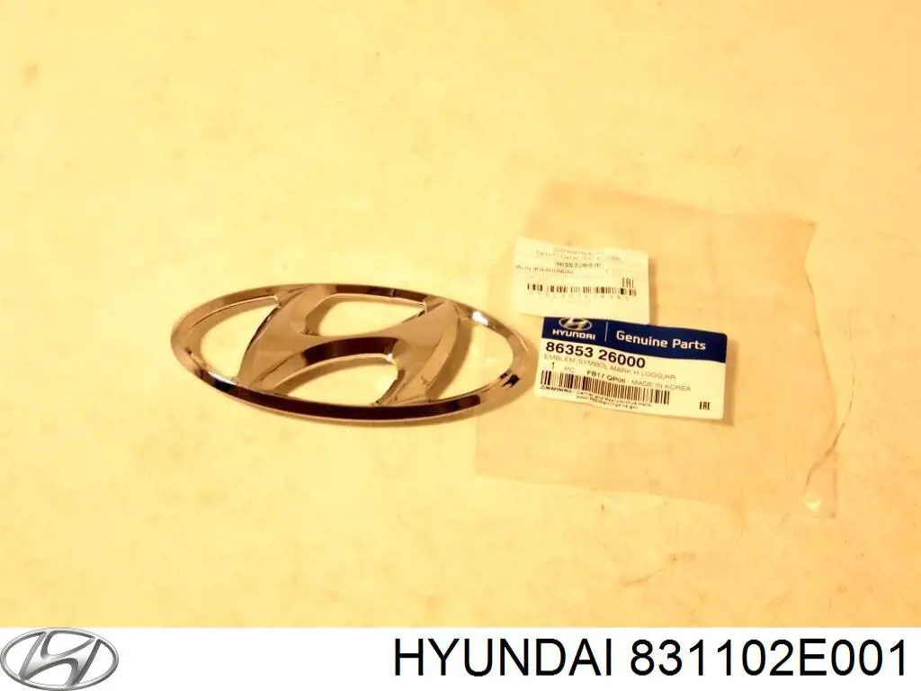 831102E001 Hyundai/Kia junta de puerta trasera izquierda (en carrocería)