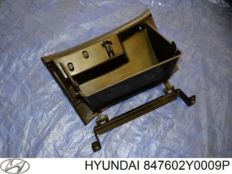 Comprar 847602Y0009P Hyundai/Kia Parte inferior del salpicadero