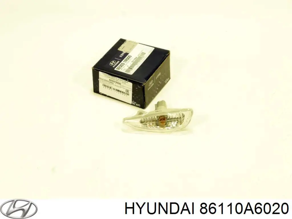 86110A6020 Hyundai/Kia guardabarros interior, aleta delantera, derecho