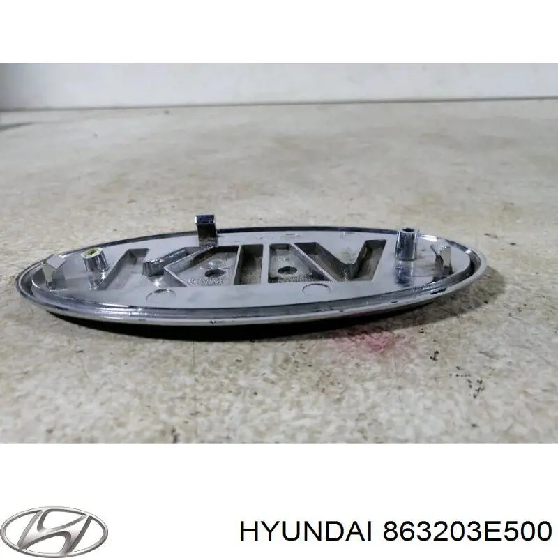 Emblema de la parrilla del radiador Hyundai/Kia 863203E500 precio, desde 45,15 EUR