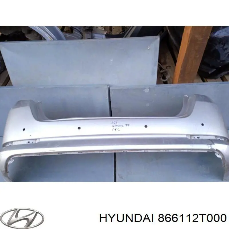 866112T000 Hyundai/Kia parachoques trasero