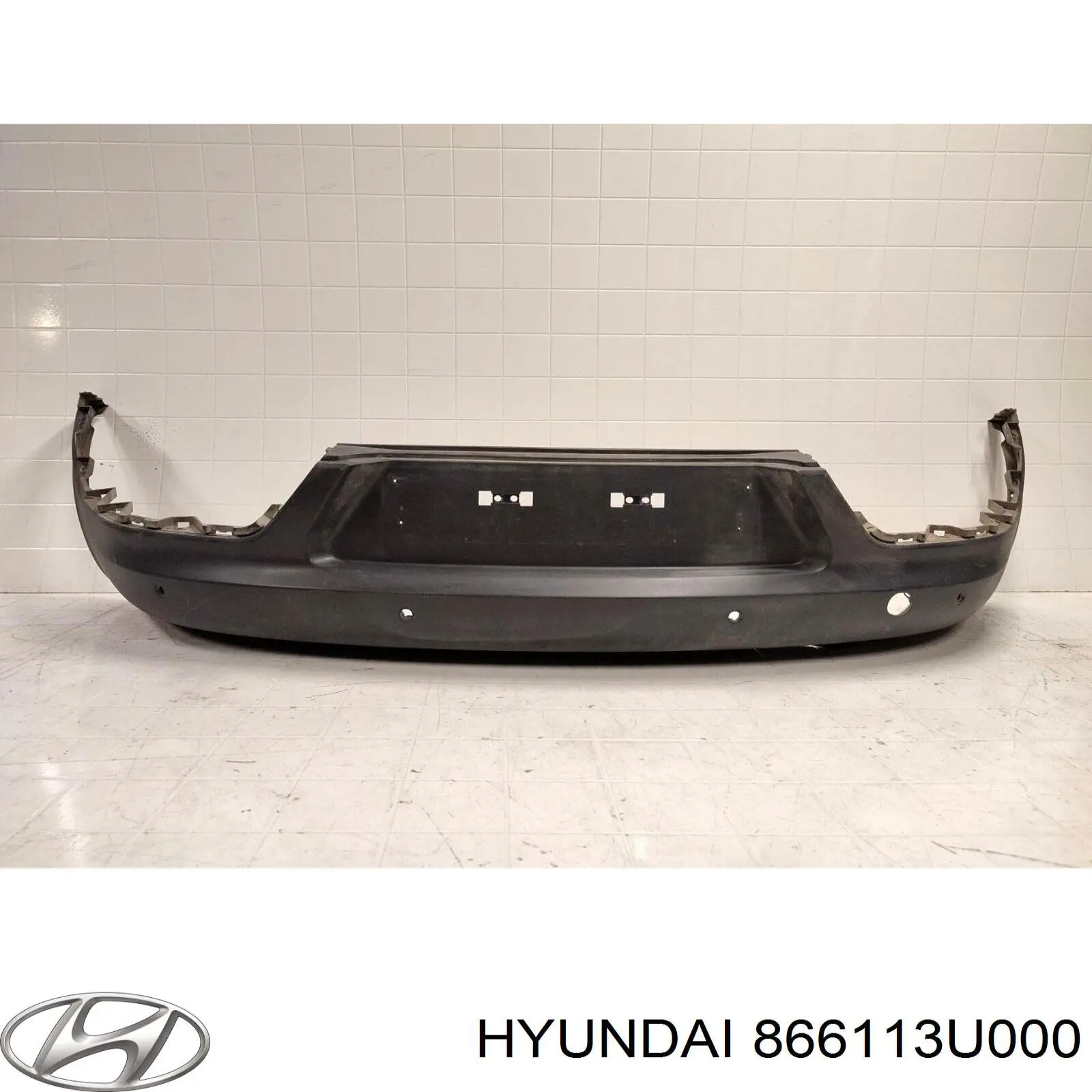 Parachoques trasero 866113W000 Hyundai/Kia