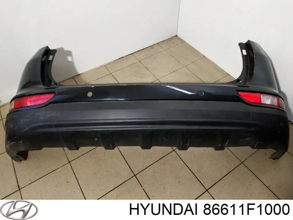 Comprar 86611F1000 Hyundai/Kia Parachoques trasero, parte superior