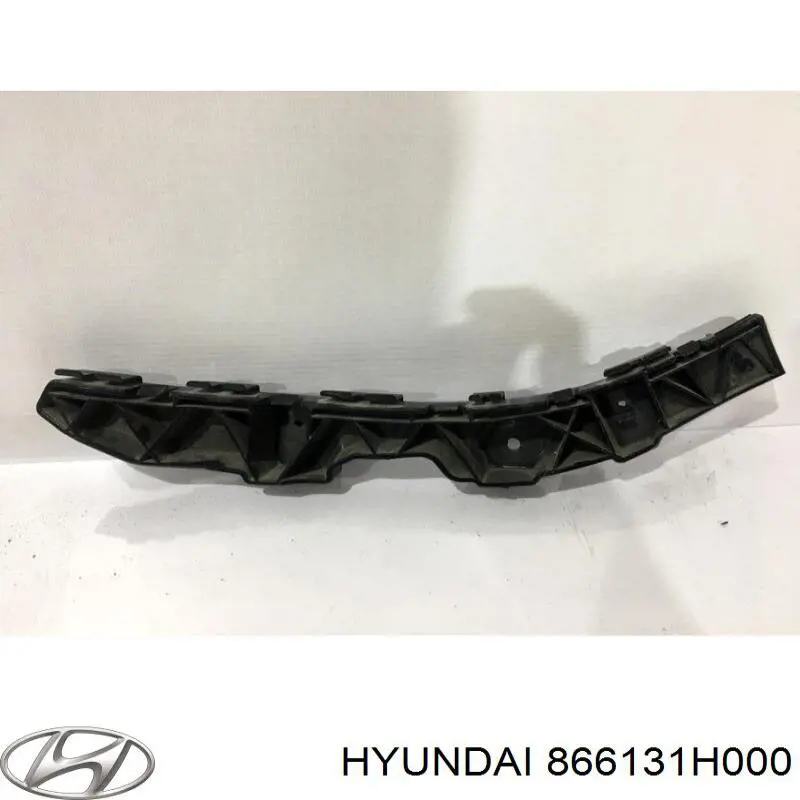 866151H000 Hyundai/Kia soporte de parachoques trasero izquierdo