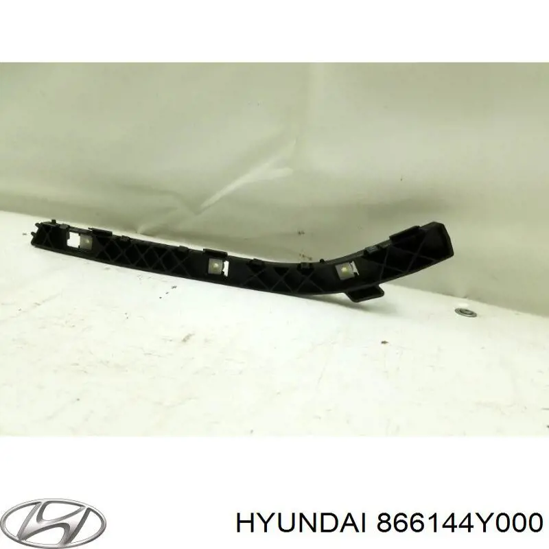 866144Y000 Hyundai/Kia soporte de parachoques trasero derecho