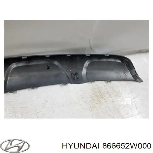 866652W000 Hyundai/Kia Moldura del parachoques trasero