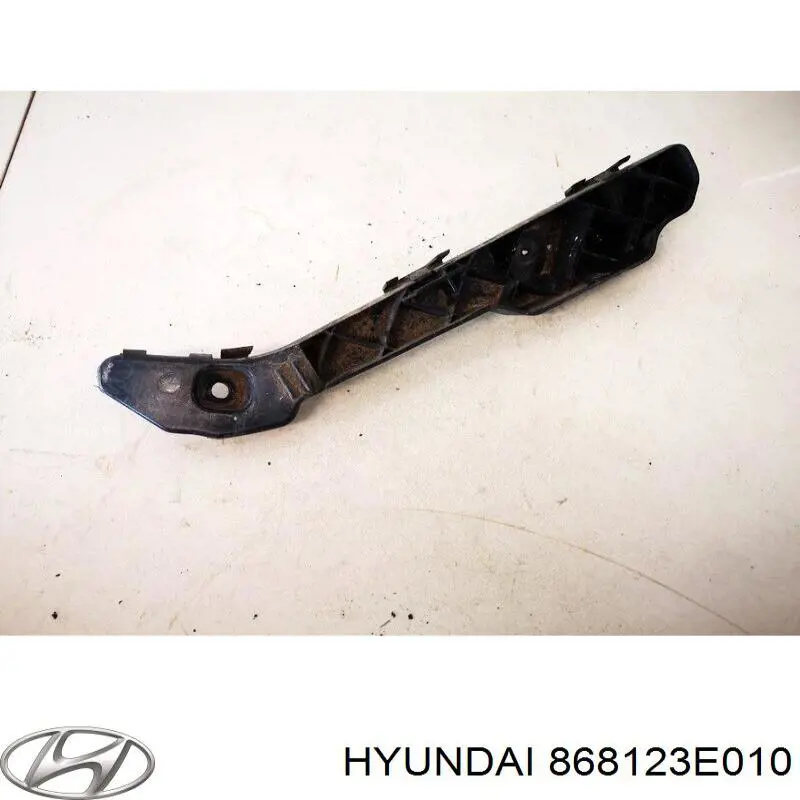 Guardabarros interior derecho, aleta delantera Hyundai/Kia 868123E010 precio, desde 30,55 EUR