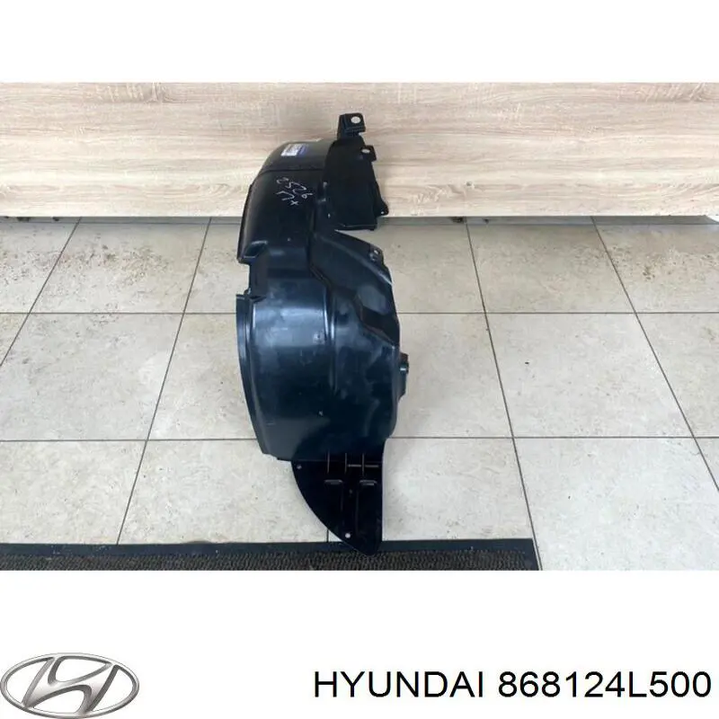 868124L500 Hyundai/Kia guardabarros interior, aleta delantera, derecho