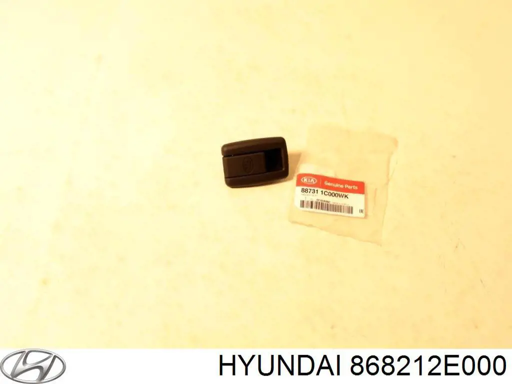 868212E000 Hyundai/Kia guardabarros interior, aleta trasera, izquierdo