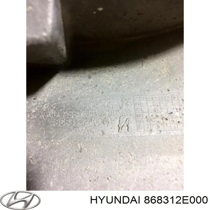 868312E000 Hyundai/Kia faldilla guardabarro delantera izquierda