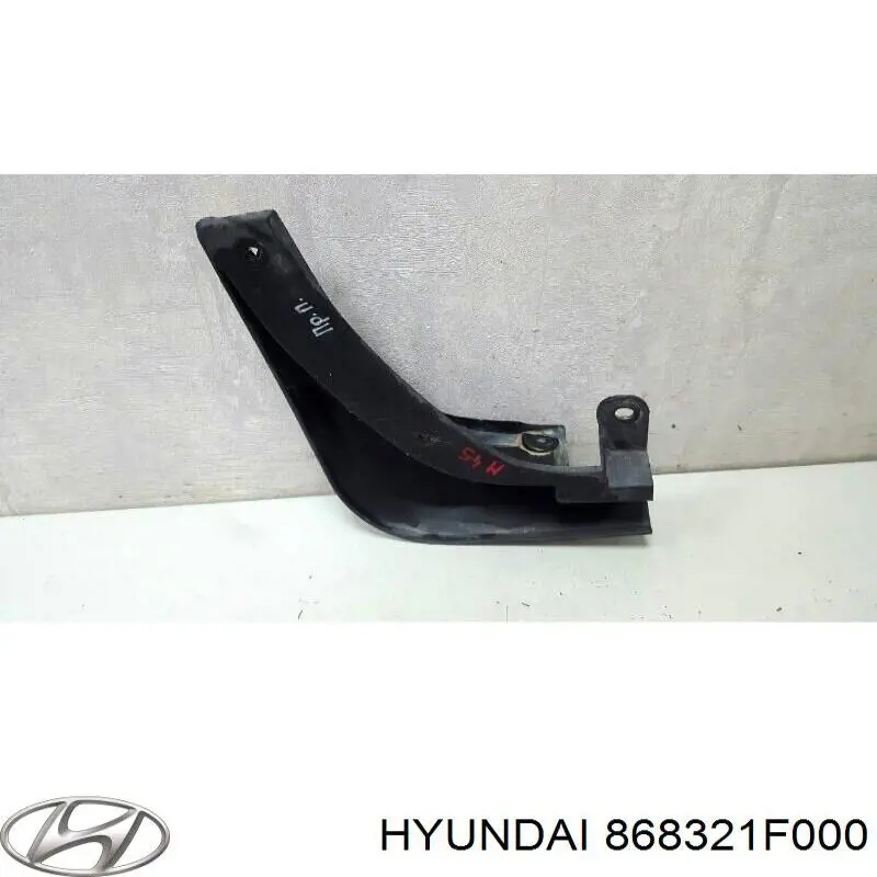 868321F000 Hyundai/Kia faldilla guardabarro delantera derecha
