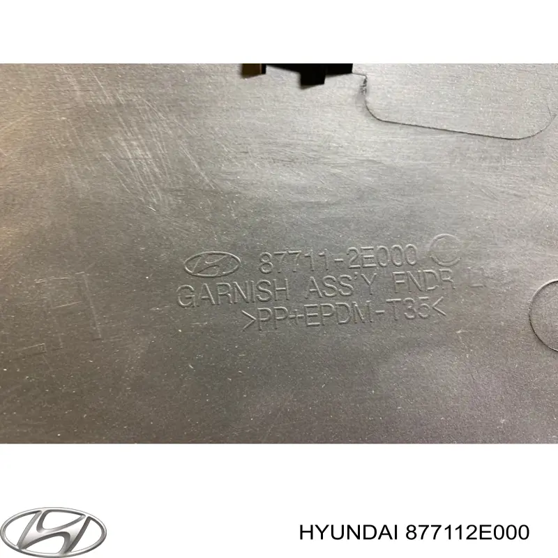 877112E000EB Hyundai/Kia ensanchamiento, guardabarros delantero izquierdo