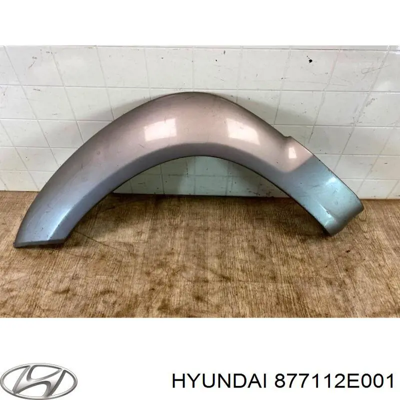 877112E001 Hyundai/Kia ensanchamiento, guardabarros delantero izquierdo