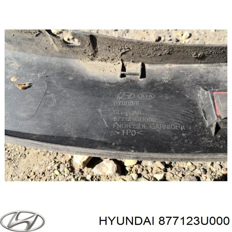 Comprar 877123U000 Hyundai/Kia Moldura del guardabarros delantero derecho