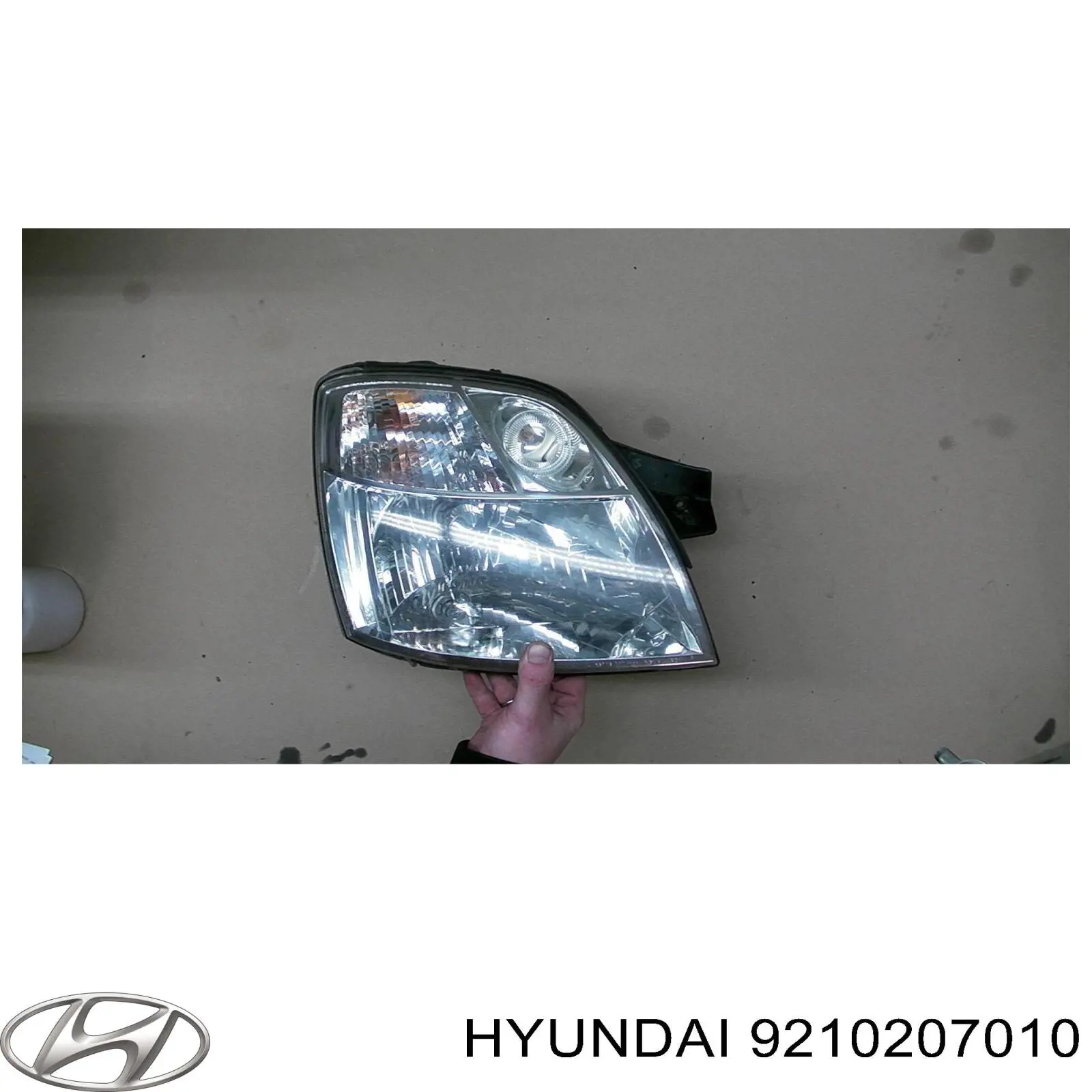 Faro derecho 92102070 Hyundai/Kia