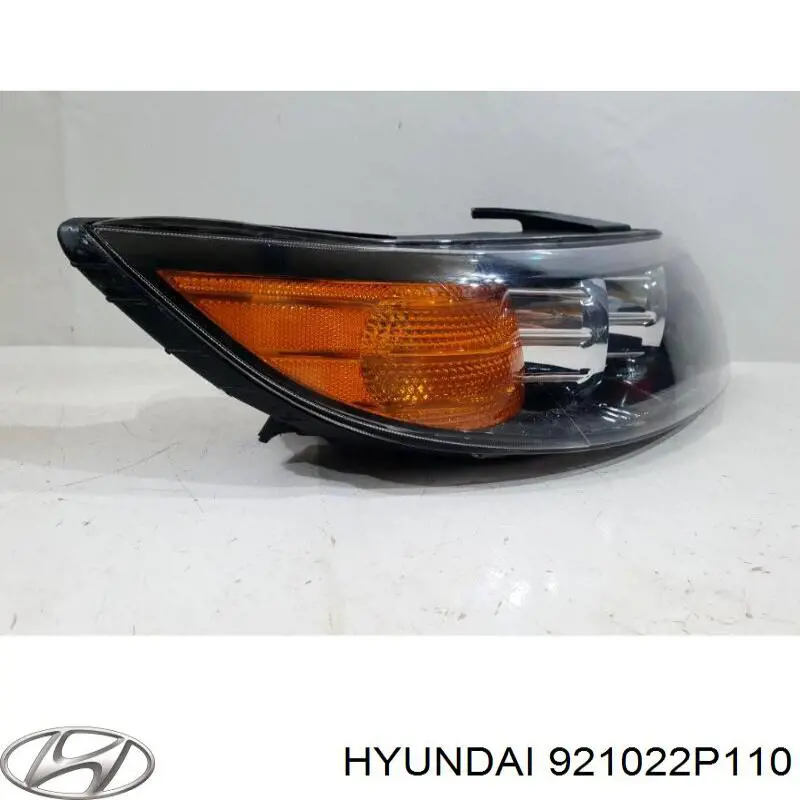 921022P110 Hyundai/Kia faro derecho