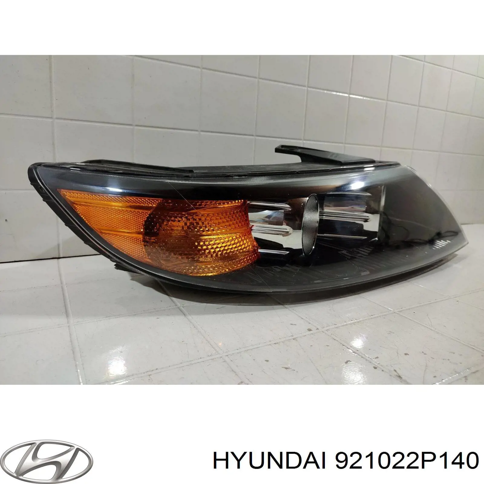 Faro derecho Hyundai/Kia 921022P140 precio, desde 579,57 EUR