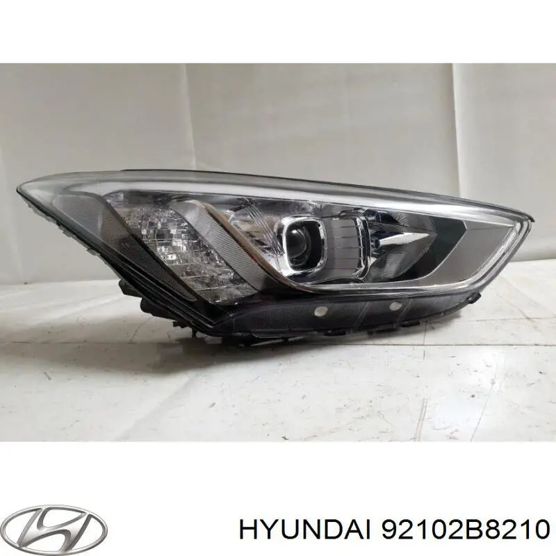 Faro derecho 92102B8210 Hyundai/Kia