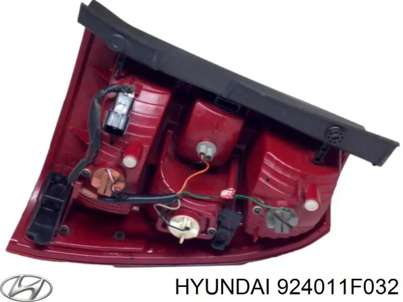 924011F030 Hyundai/Kia piloto posterior izquierdo