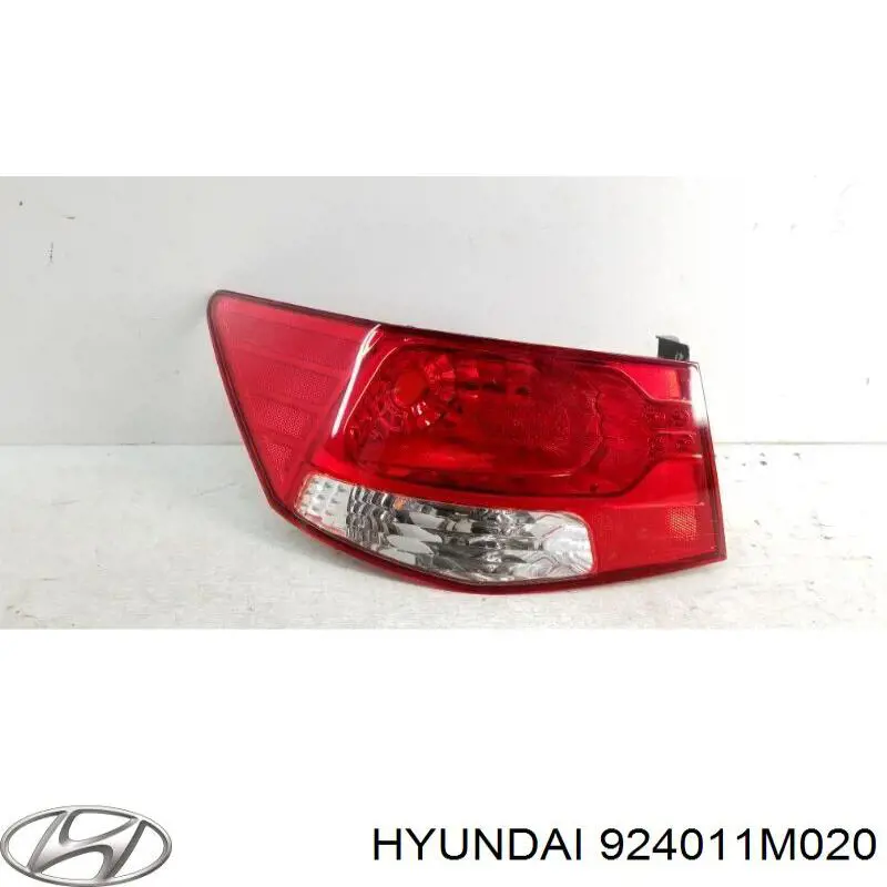 924011M020 Hyundai/Kia piloto posterior exterior izquierdo