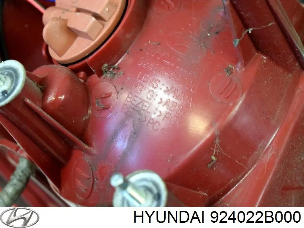 Piloto trasero exterior derecho Hyundai/Kia 924022B000 precio, desde 50,82 EUR