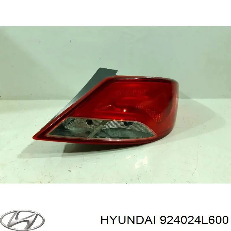 924021R630 Hyundai/Kia Piloto trasero derecho