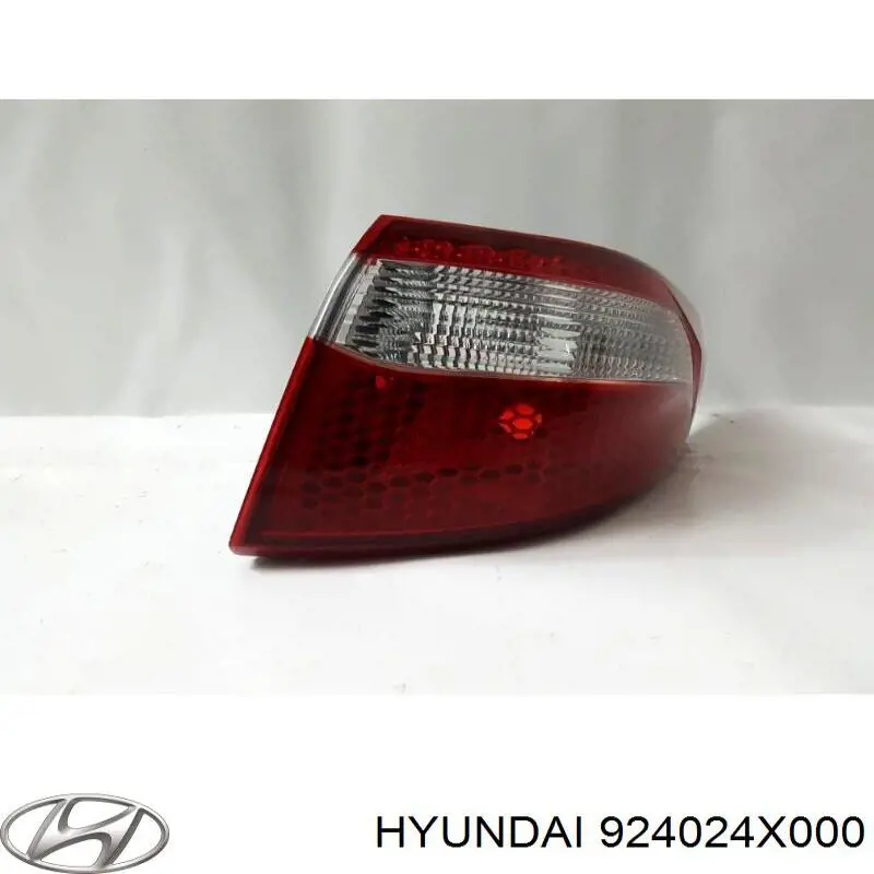 924024X000 Hyundai/Kia piloto posterior exterior derecho