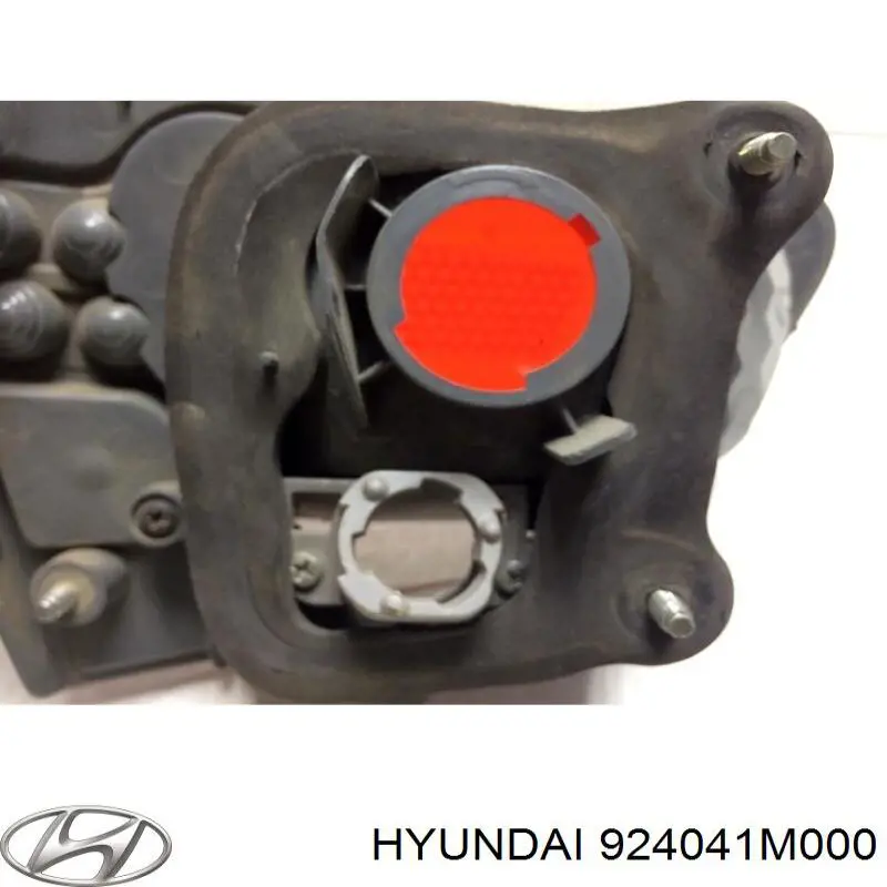 924041M000 Hyundai/Kia piloto posterior interior derecho