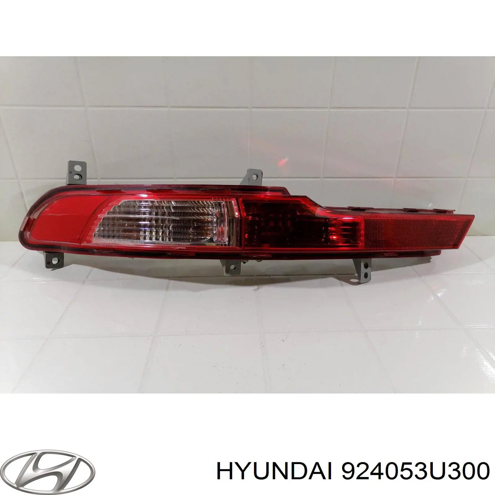 924053W000 Hyundai/Kia faro antiniebla trasero izquierdo