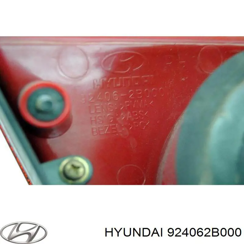 Piloto trasero interior derecho Hyundai/Kia 924062B000 precio, desde 38,72 EUR