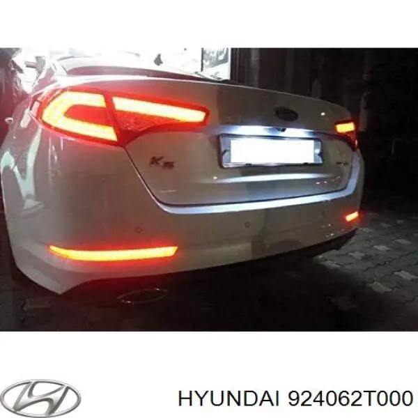 924062T000 Hyundai/Kia reflector, parachoques trasero, derecho