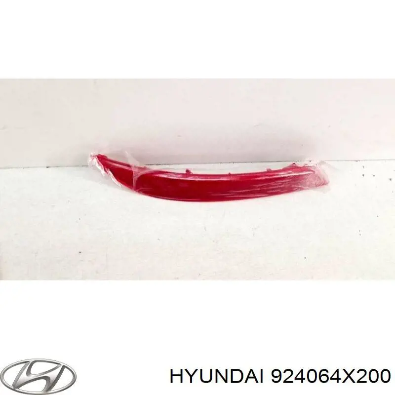 924064X200 Hyundai/Kia reflector, parachoques trasero, derecho