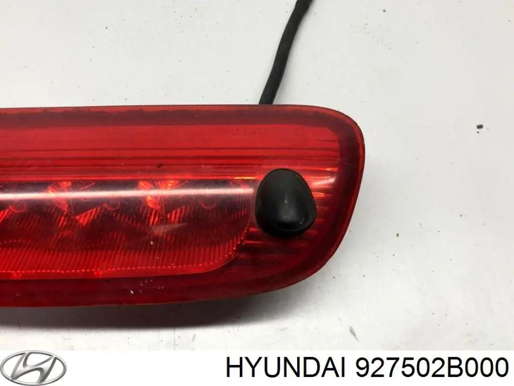 Tercera luz de freno 927502B000 Hyundai/Kia